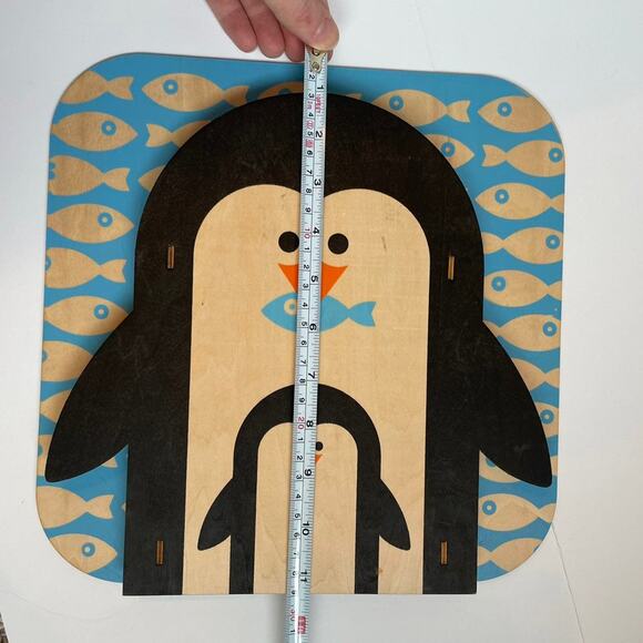 Penguin wooden wall hanging - Picture 3 of 5